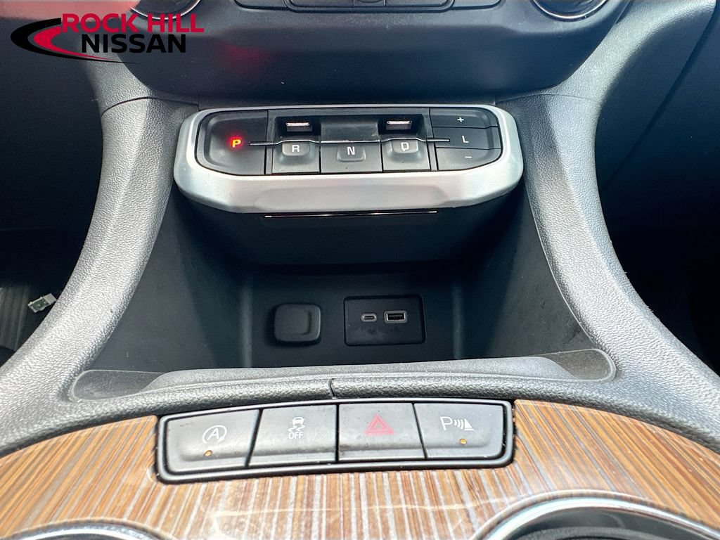 Used 2020 GMC Acadia SLE FWD image 23