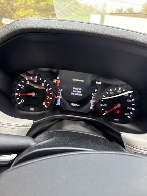 Used 2025 Jeep Compass Limited image 14