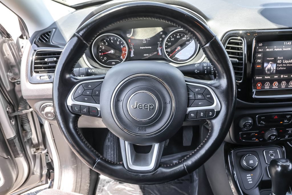 Used 2021 Jeep Compass Limited w/ Sun and Sound Group AWD/4WD image 19