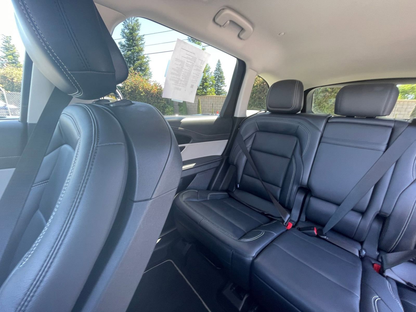 Used 2024 Lincoln Nautilus Premier image 33