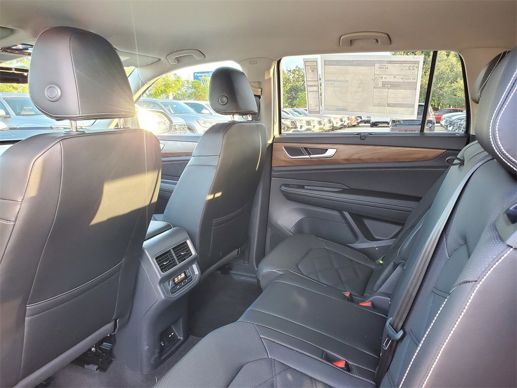 New 2026 Volkswagen Atlas SE image 5