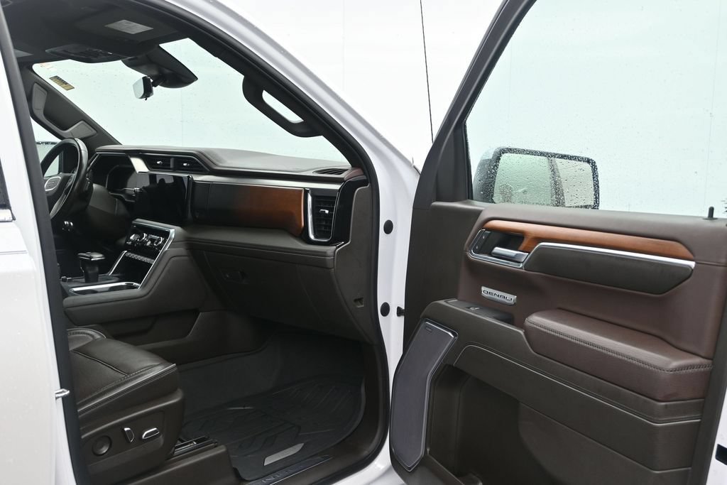 Used 2022 GMC Sierra 1500 Denali w/ Denali Reserve Package RWD image 16