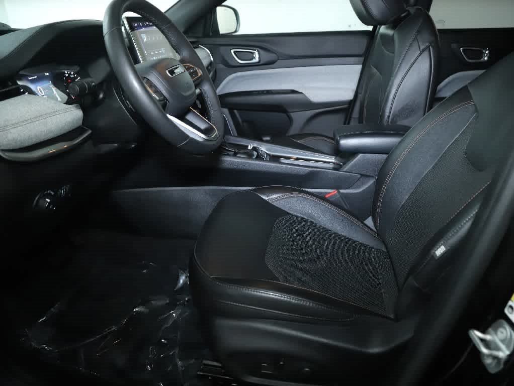 Used 2023 Jeep Compass Latitude AWD/4WD image 18