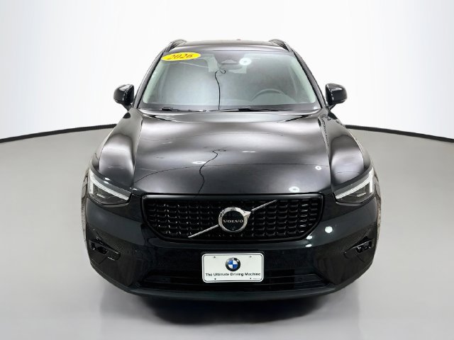 Used 2026 Volvo XC40 B5 Plus AWD/4WD image 2