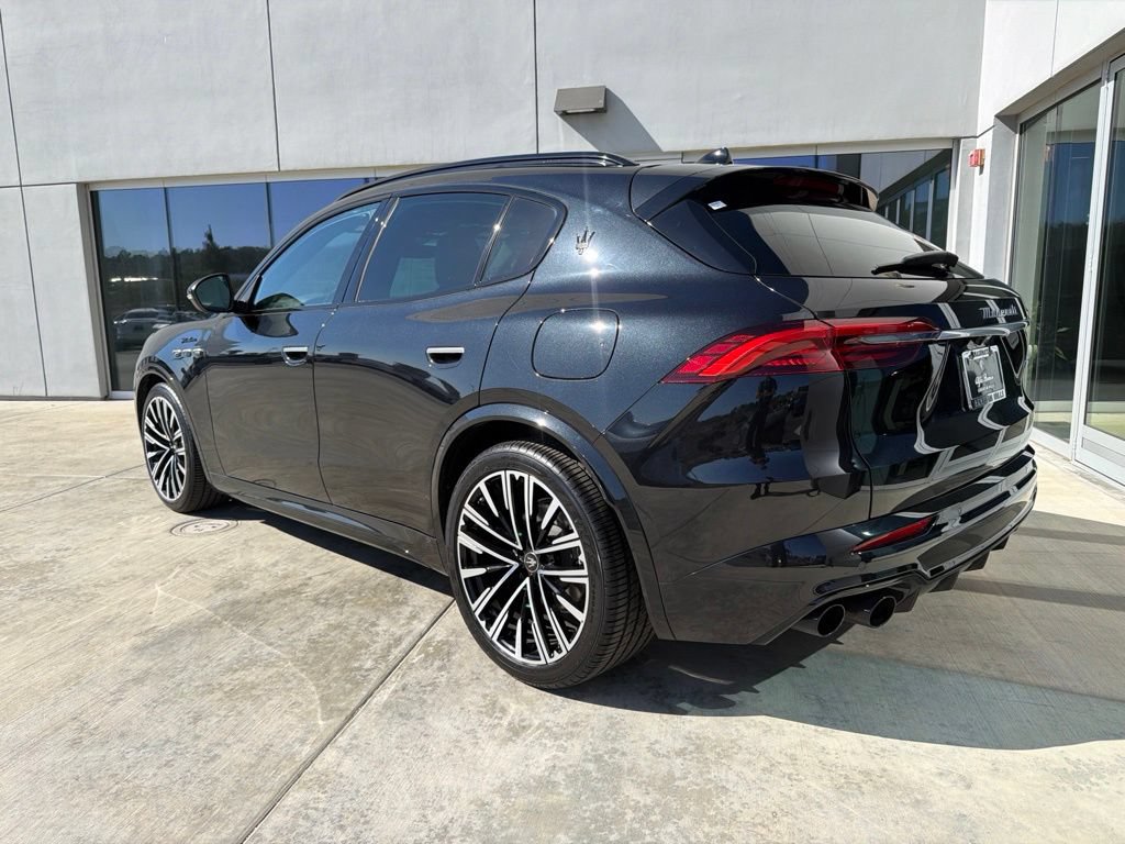 Certified 2023 Maserati Grecale Modena AWD/4WD image 6