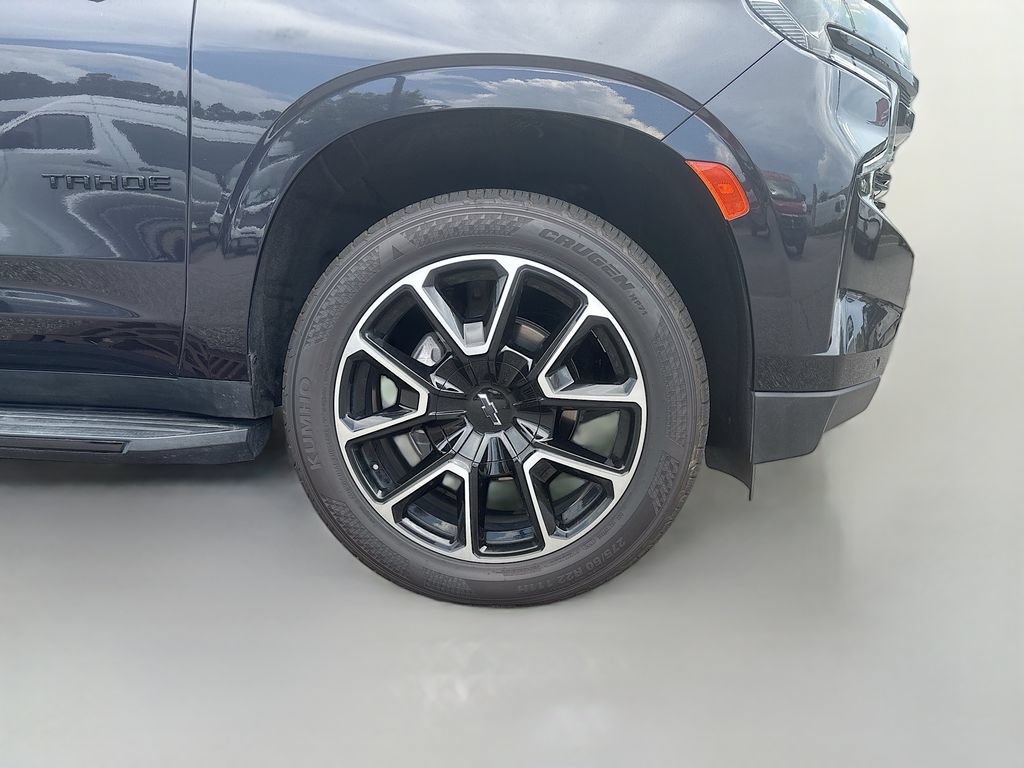 Used 2024 Chevrolet Tahoe RST w/ Luxury Package AWD/4WD image 10