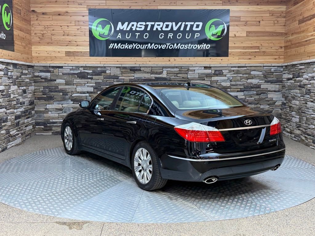 Used 2011 Hyundai Genesis 3.8 w/ Premium Navigation Pkg 3 RWD image 7