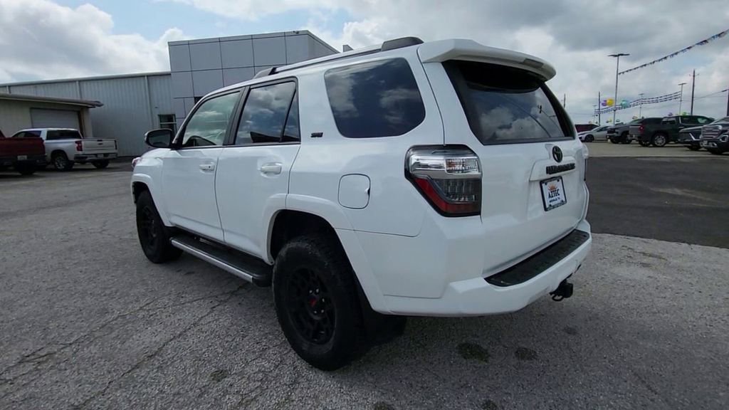 Used 2023 Toyota 4Runner SR5 Premium w/ Moonroof Package AWD/4WD image 6