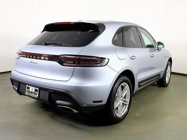New 2026 Porsche Macan image 7