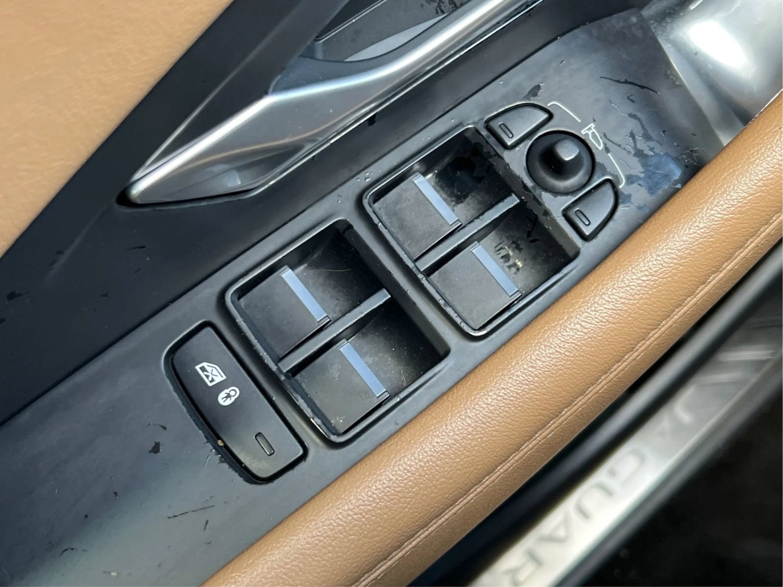 Used 2022 Jaguar E-PACE SE AWD/4WD image 45