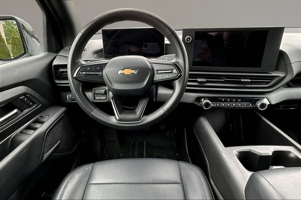 Used 2024 Chevrolet Silverado EV W/T AWD/4WD image 9