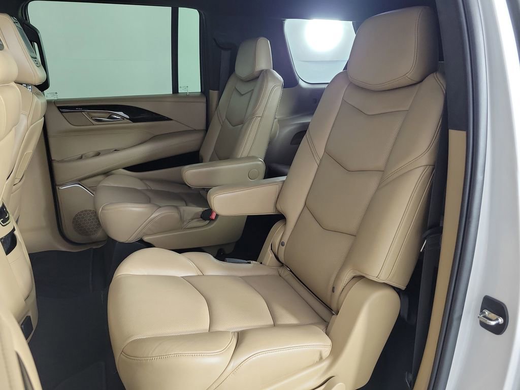 Used 2019 Cadillac Escalade ESV Platinum AWD/4WD image 11
