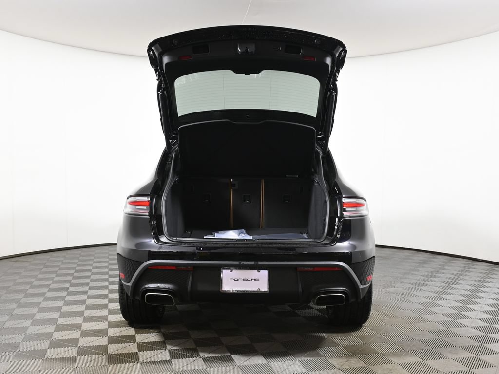 New 2026 Porsche Macan AWD/4WD image 41