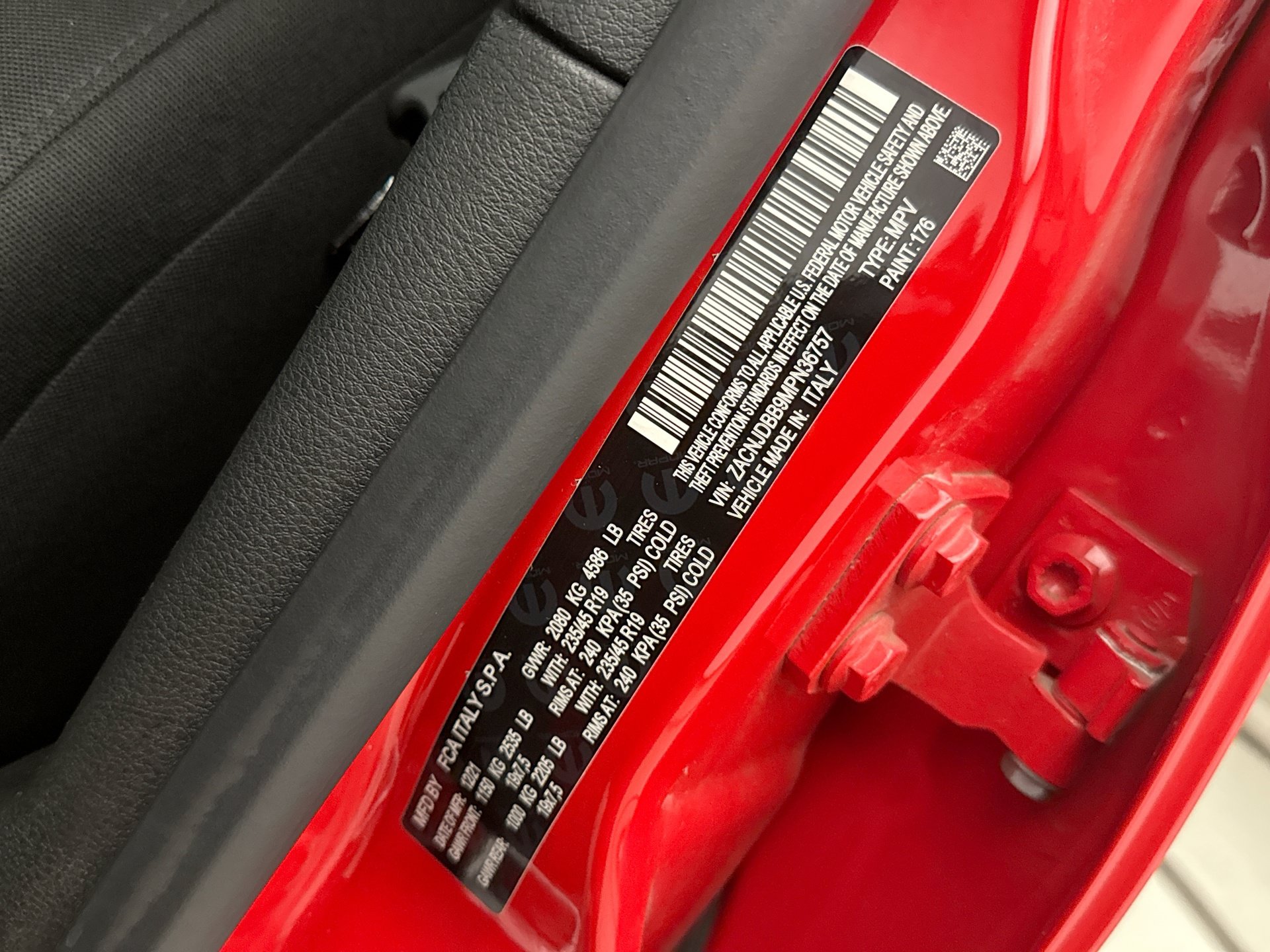 Used 2021 Jeep Renegade Latitude AWD/4WD image 11