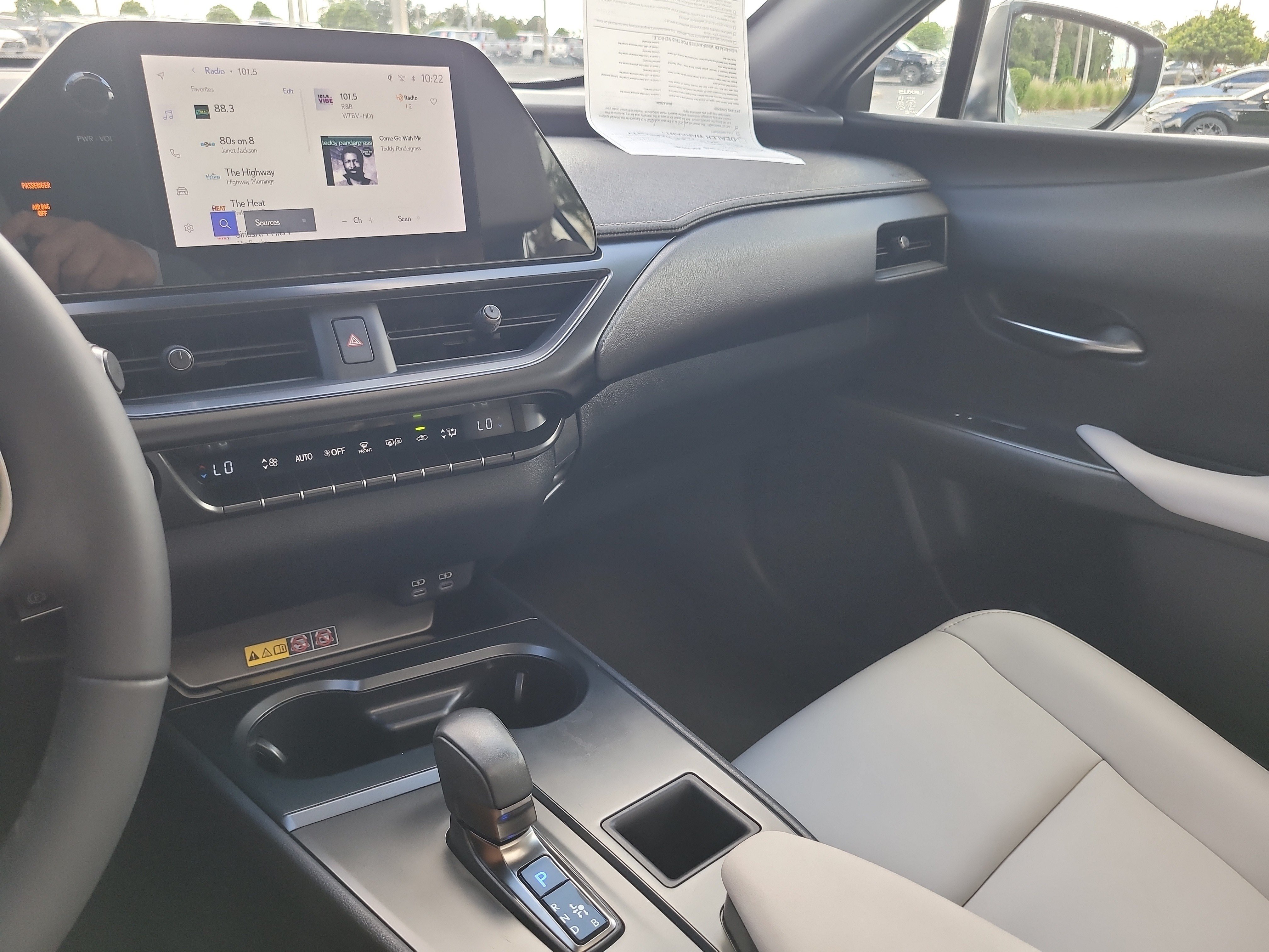 Used 2025 Lexus UX 300h FWD w/ Accessory Package (Z1) image 23