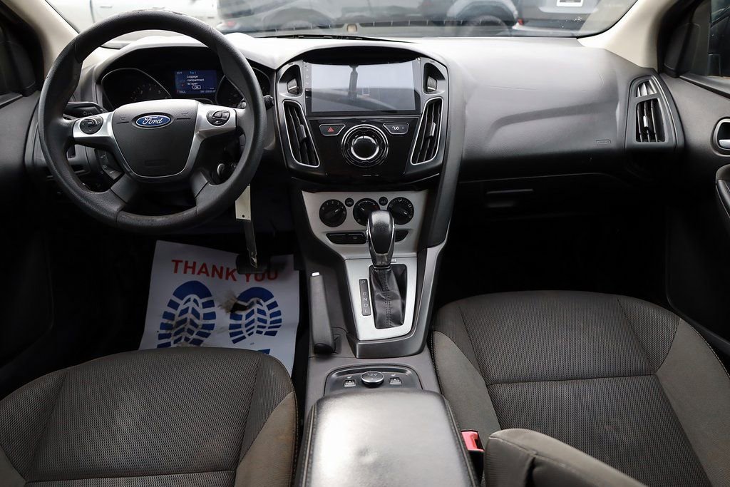 Used 2014 Ford Focus SE w/ SE Winter Package image 18