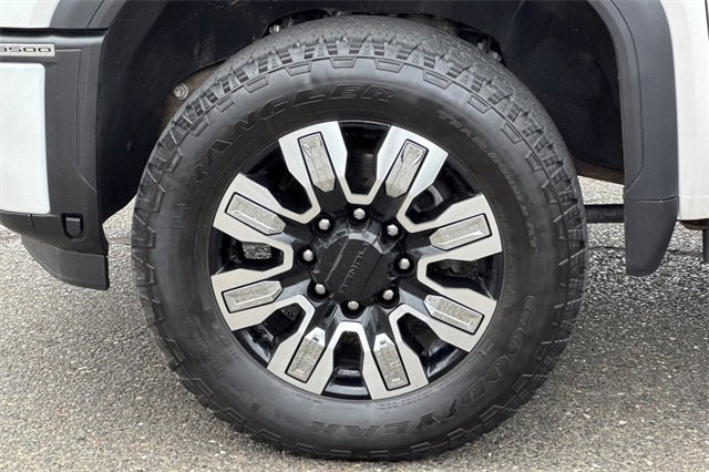 Used 2025 GMC Sierra 3500 Denali image 47