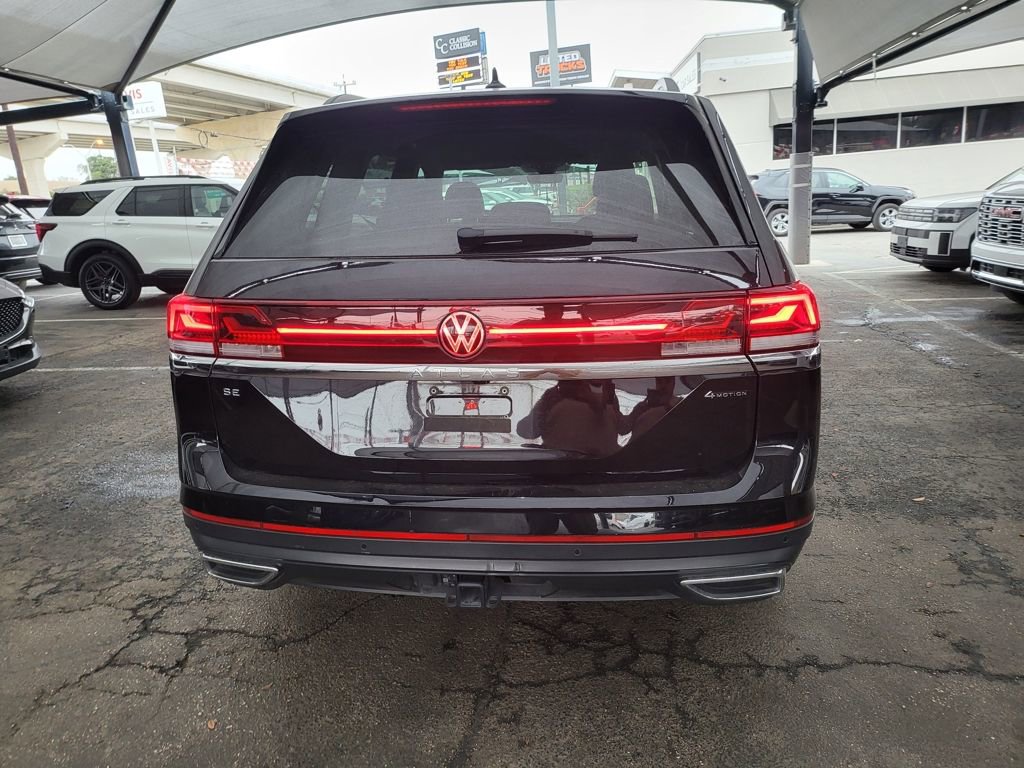Used 2025 Volkswagen Atlas SE image 14