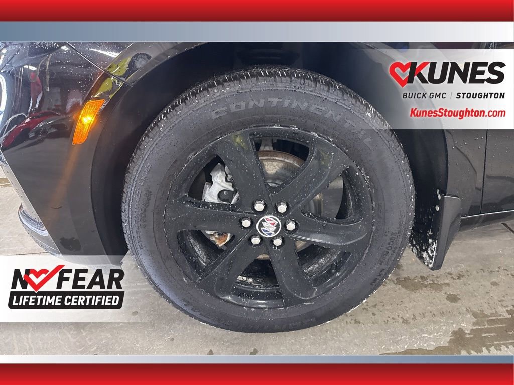 Used 2024 Buick Enclave Essence image 16