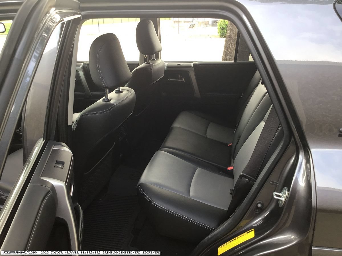Used 2023 Toyota 4Runner SR5 Premium w/ Moonroof Package AWD/4WD image 9