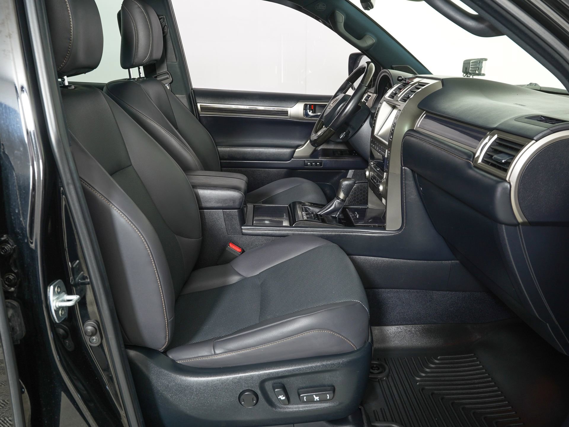 Used 2020 Lexus GX 460 Premium image 9