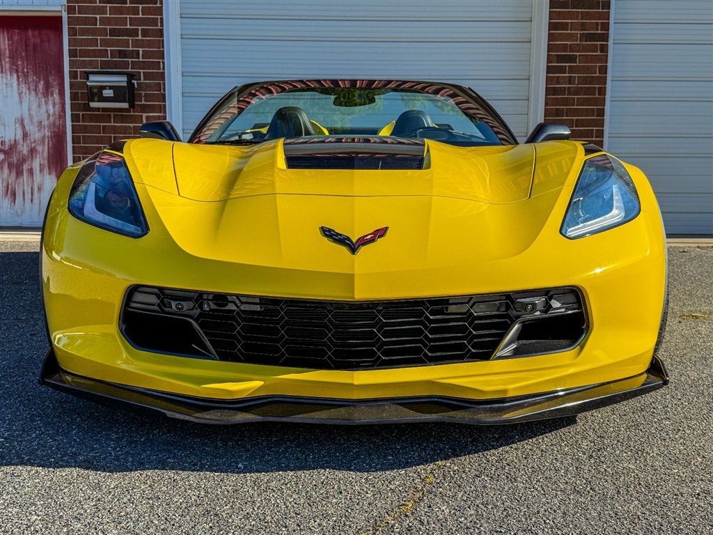 Used 2019 Chevrolet Corvette Grand Sport RWD image 12