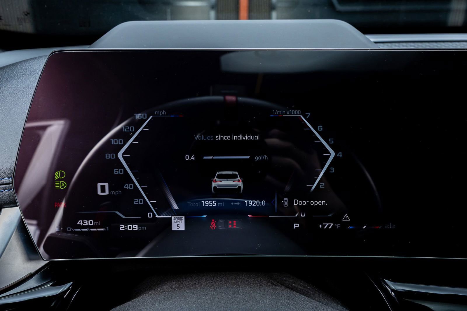 Used 2025 BMW X1 M35i w/ Premium Package image 15