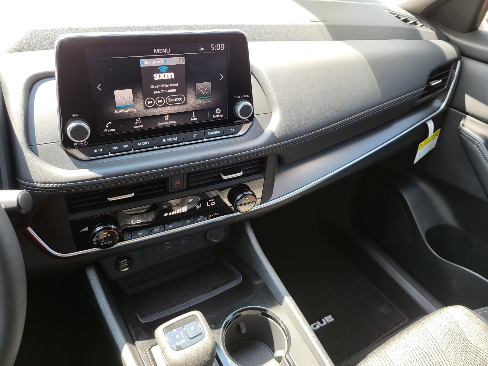 New 2026 Nissan Rogue SV image 3