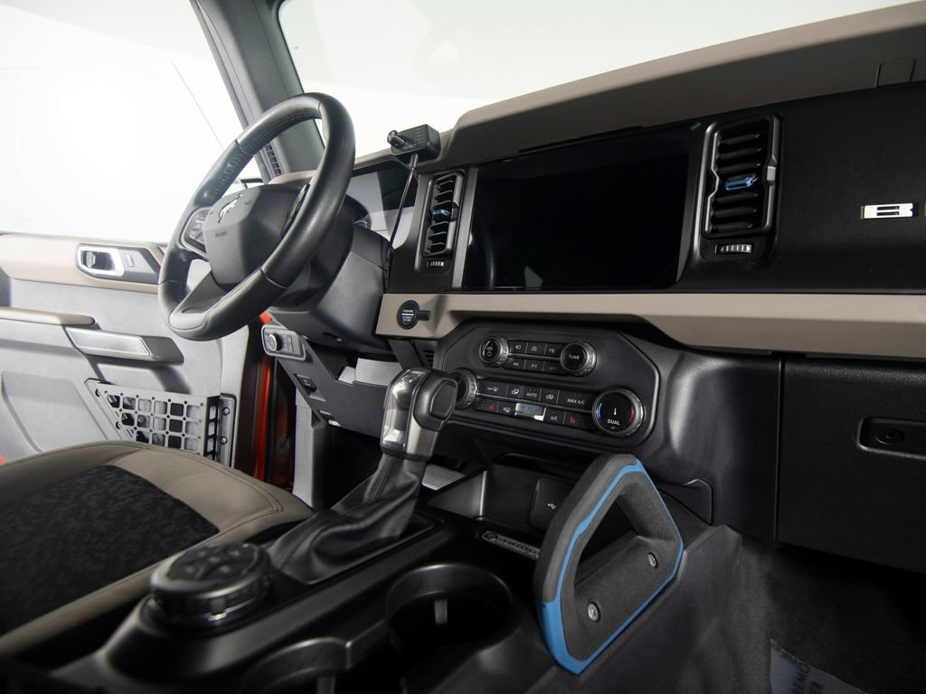 Used 2022 Ford Bronco Wildtrak AWD/4WD image 25