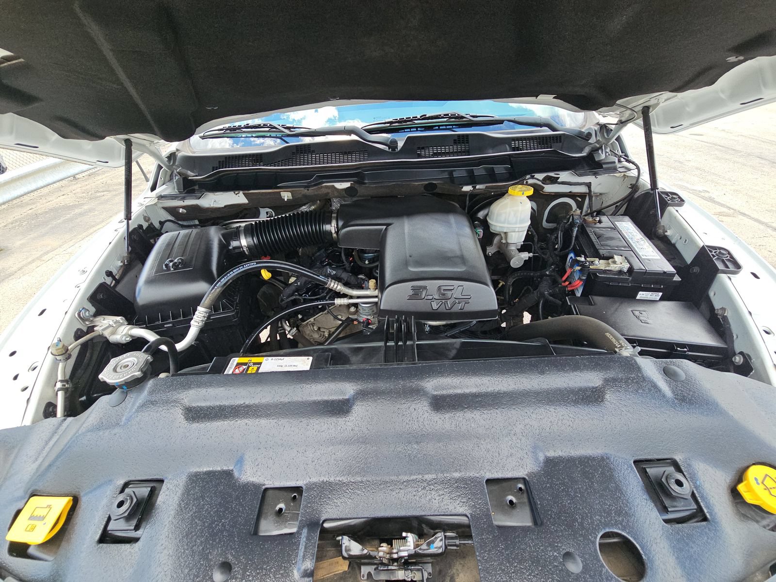 Used 2018 RAM 1500 Express RWD image 14