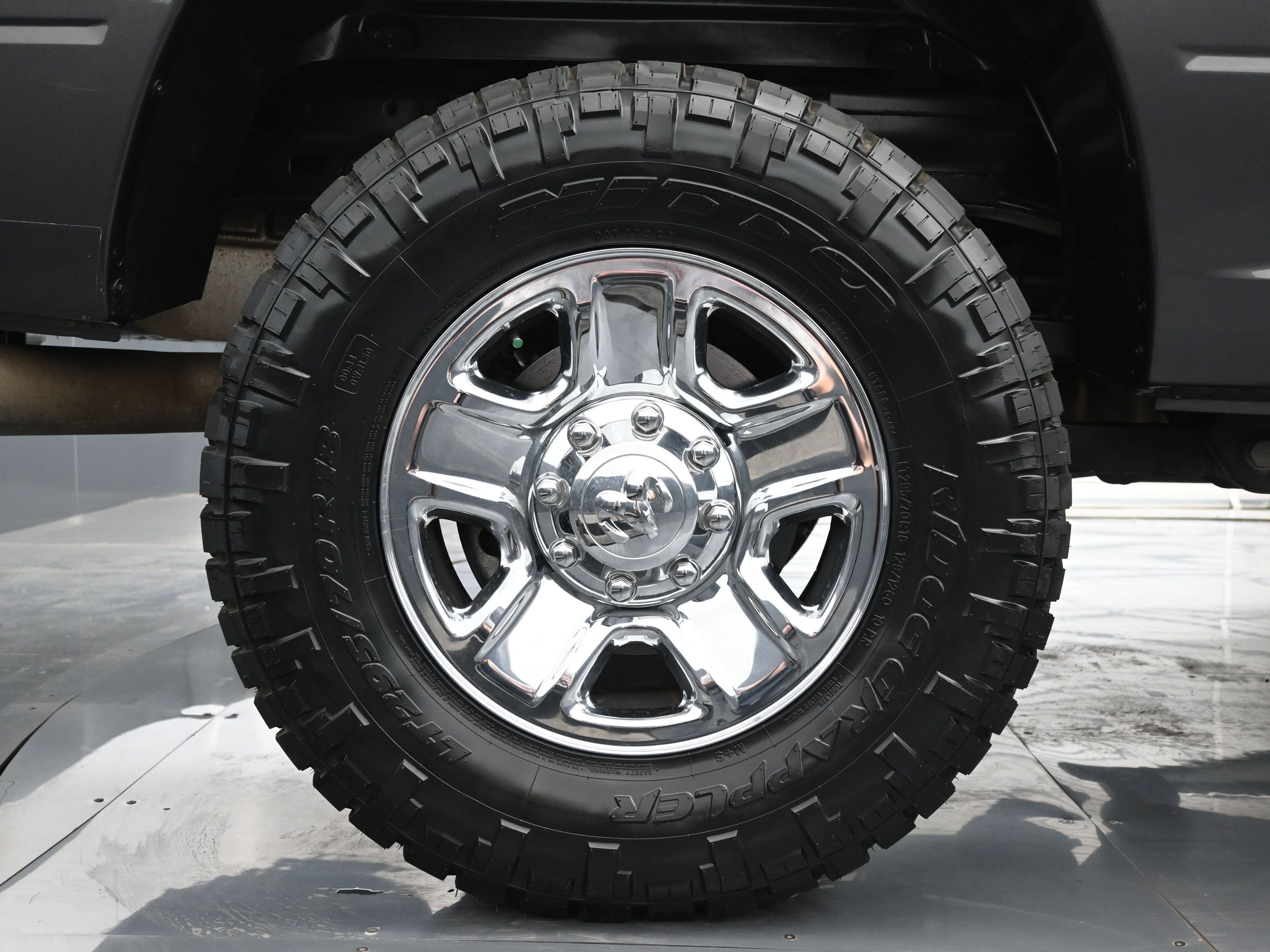 Used 2018 RAM 2500 Tradesman w/ Chrome Appearance Group image 18