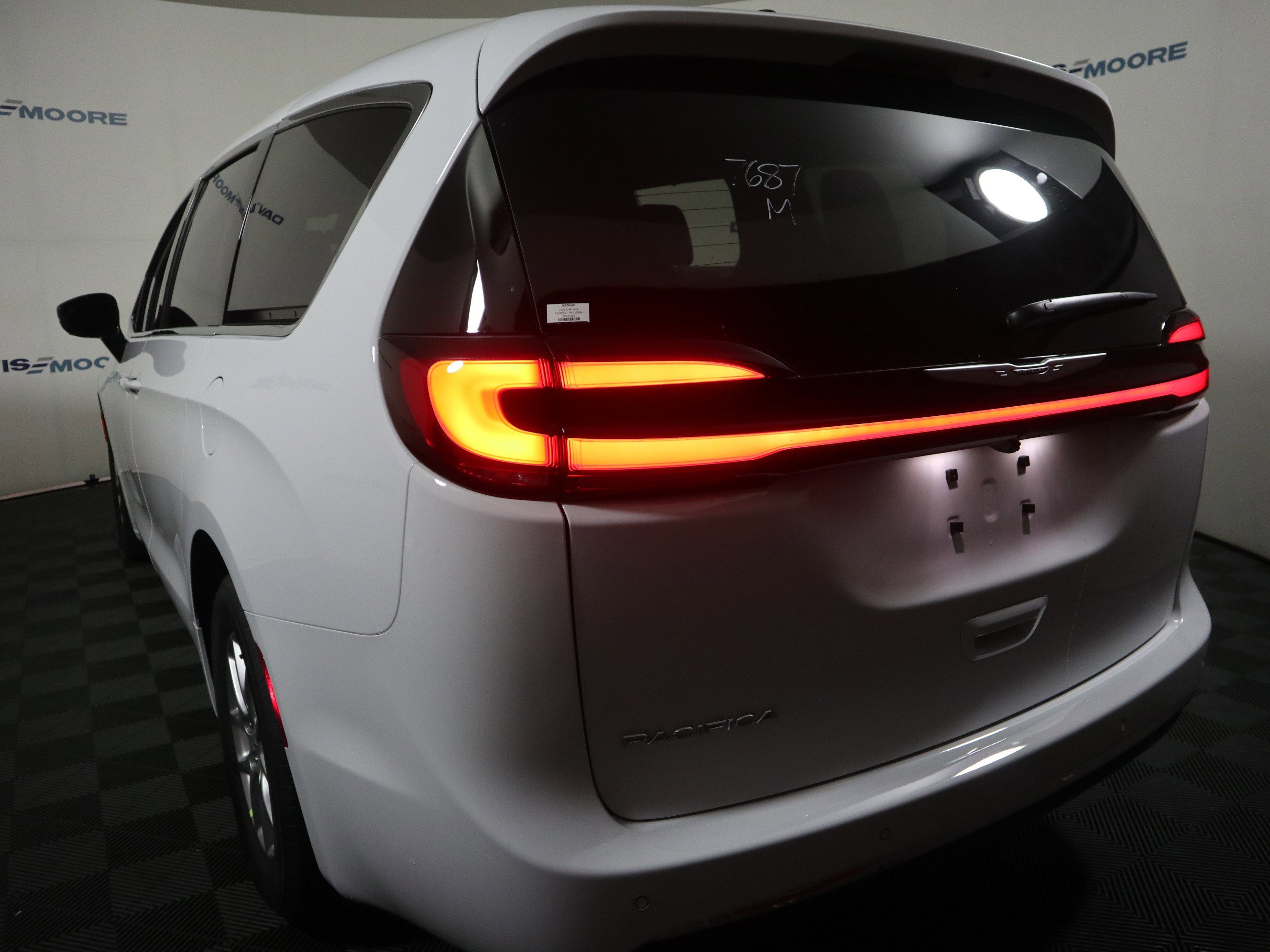 New 2026 Chrysler Pacifica Select image 9