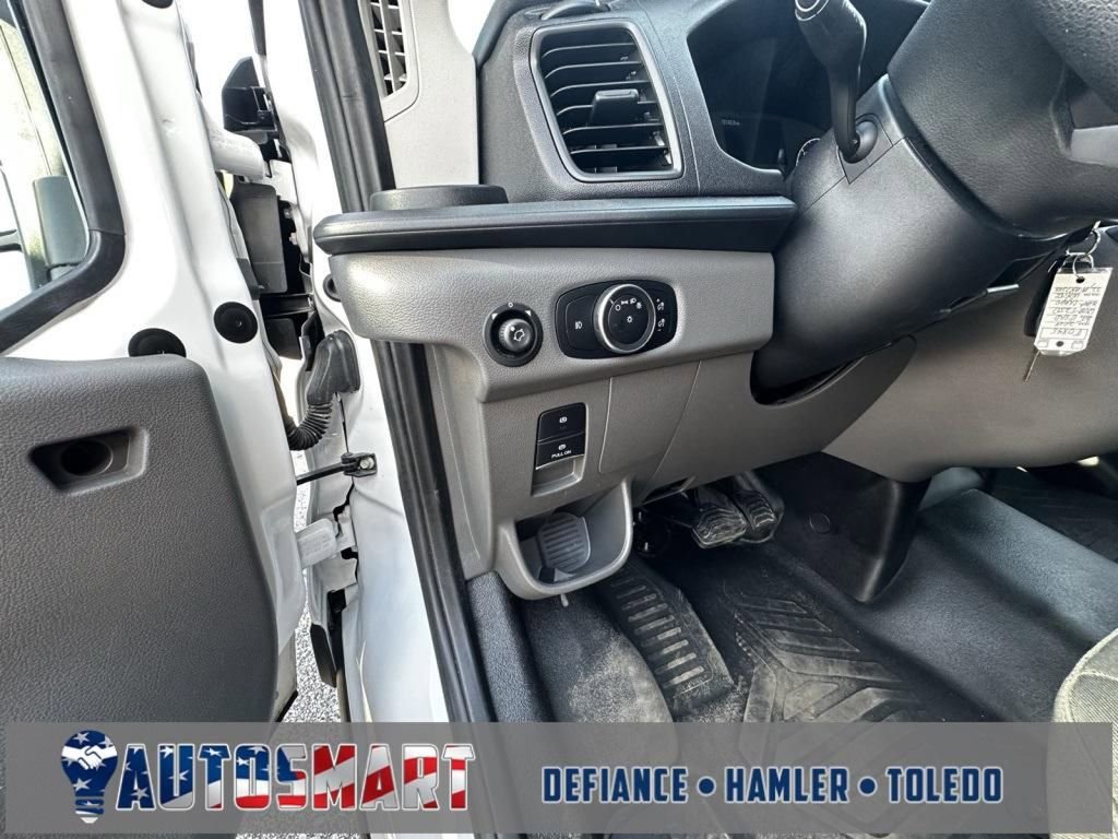 Used 2024 Ford Transit 250 Low Roof w/ Exterior Upgrade Package image 16