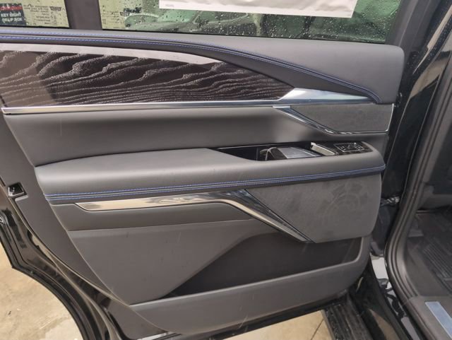 New 2026 Cadillac Escalade IQ Luxury 1 image 10