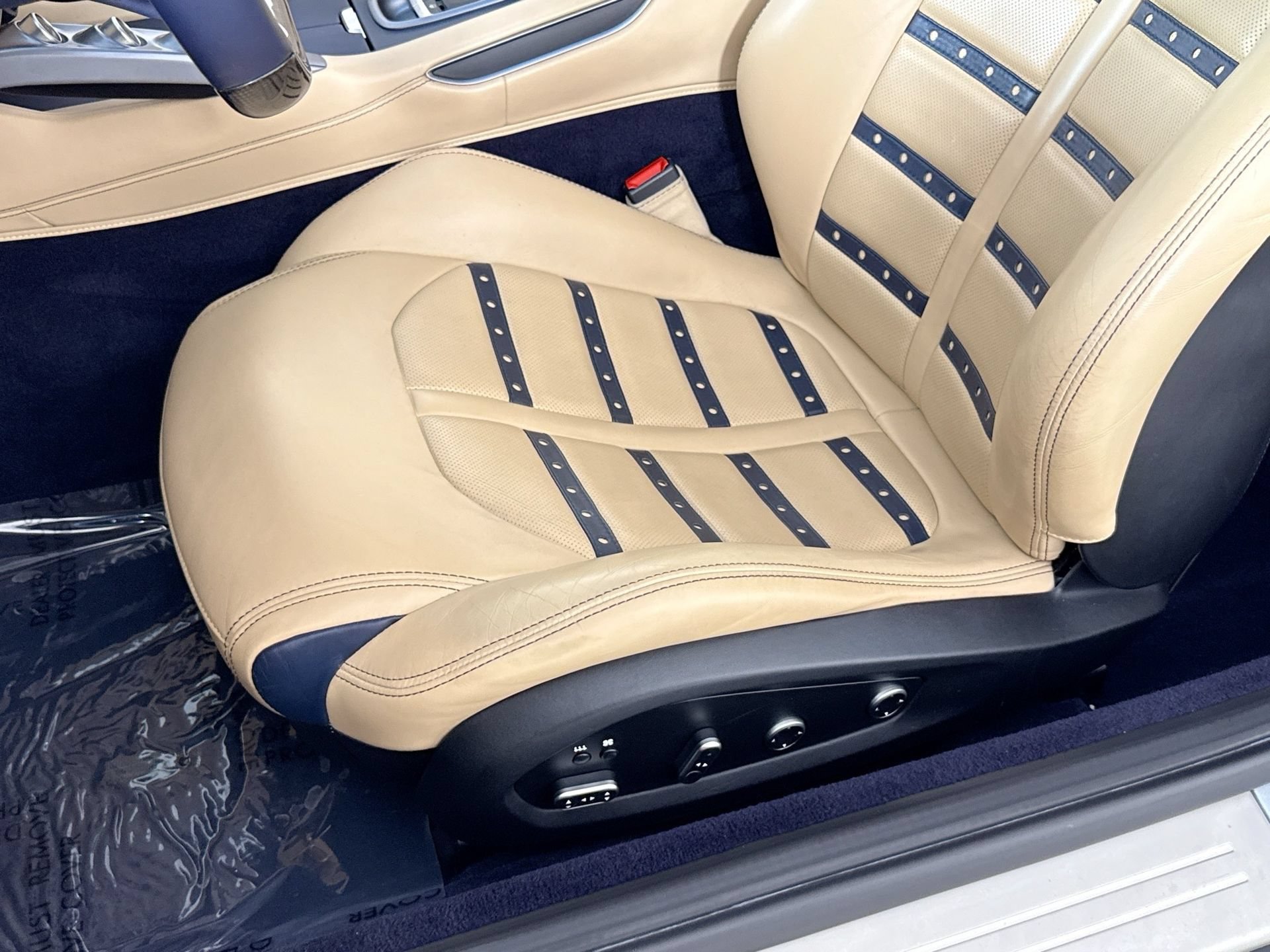 Certified 2018 Ferrari GTC4Lusso AWD/4WD image 18