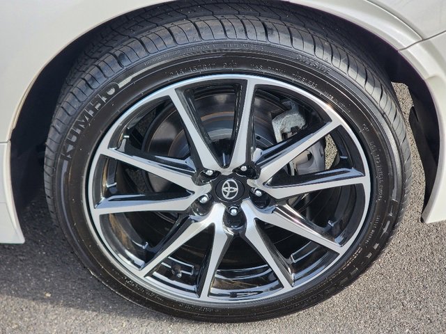 Used 2025 Toyota GR86 image 18