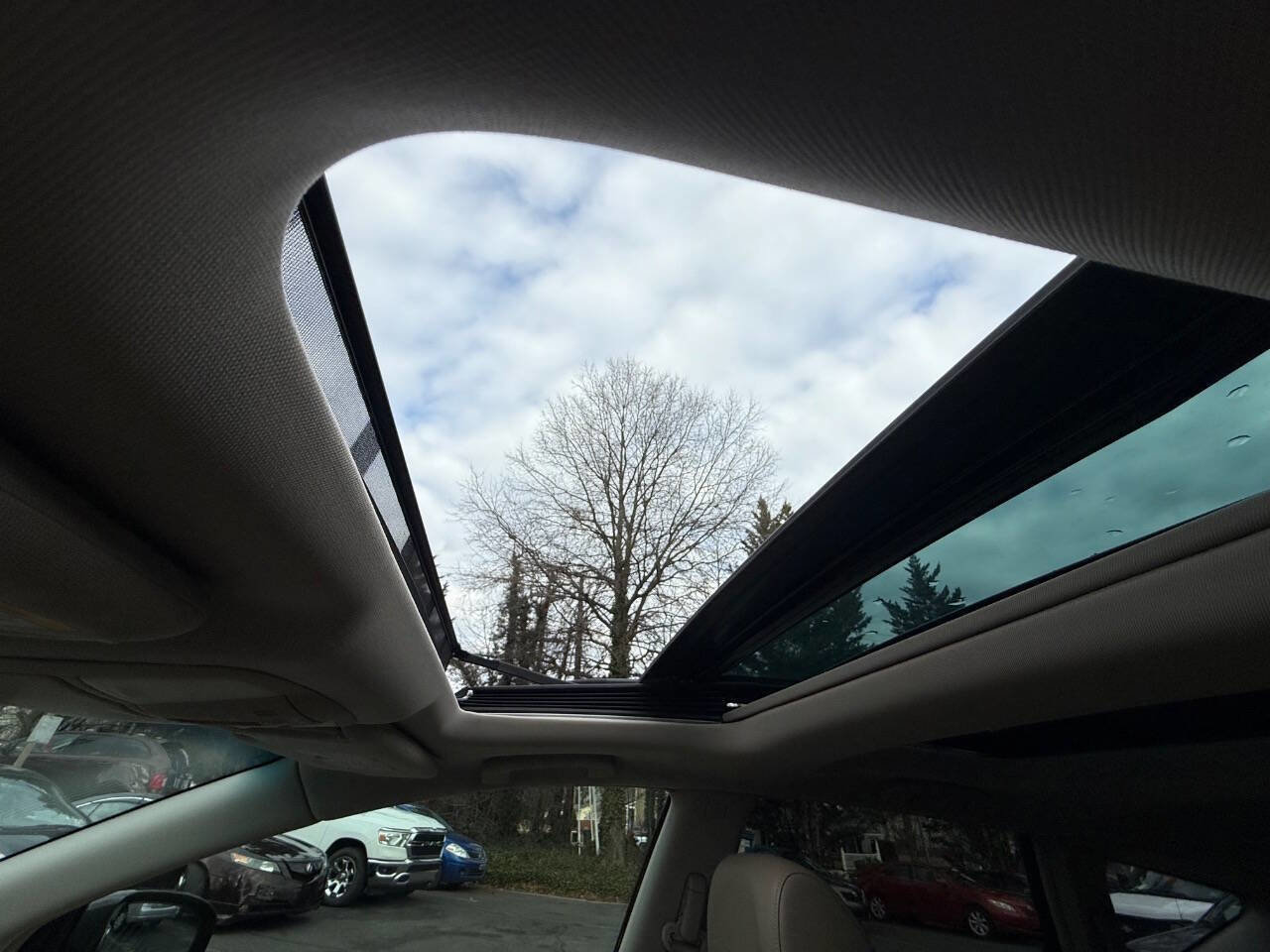 Used 2010 Nissan Murano LE w/ Navigation Pkg image 18