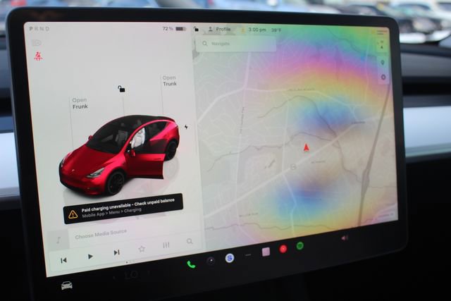 Used 2025 Tesla Model Y Performance image 17