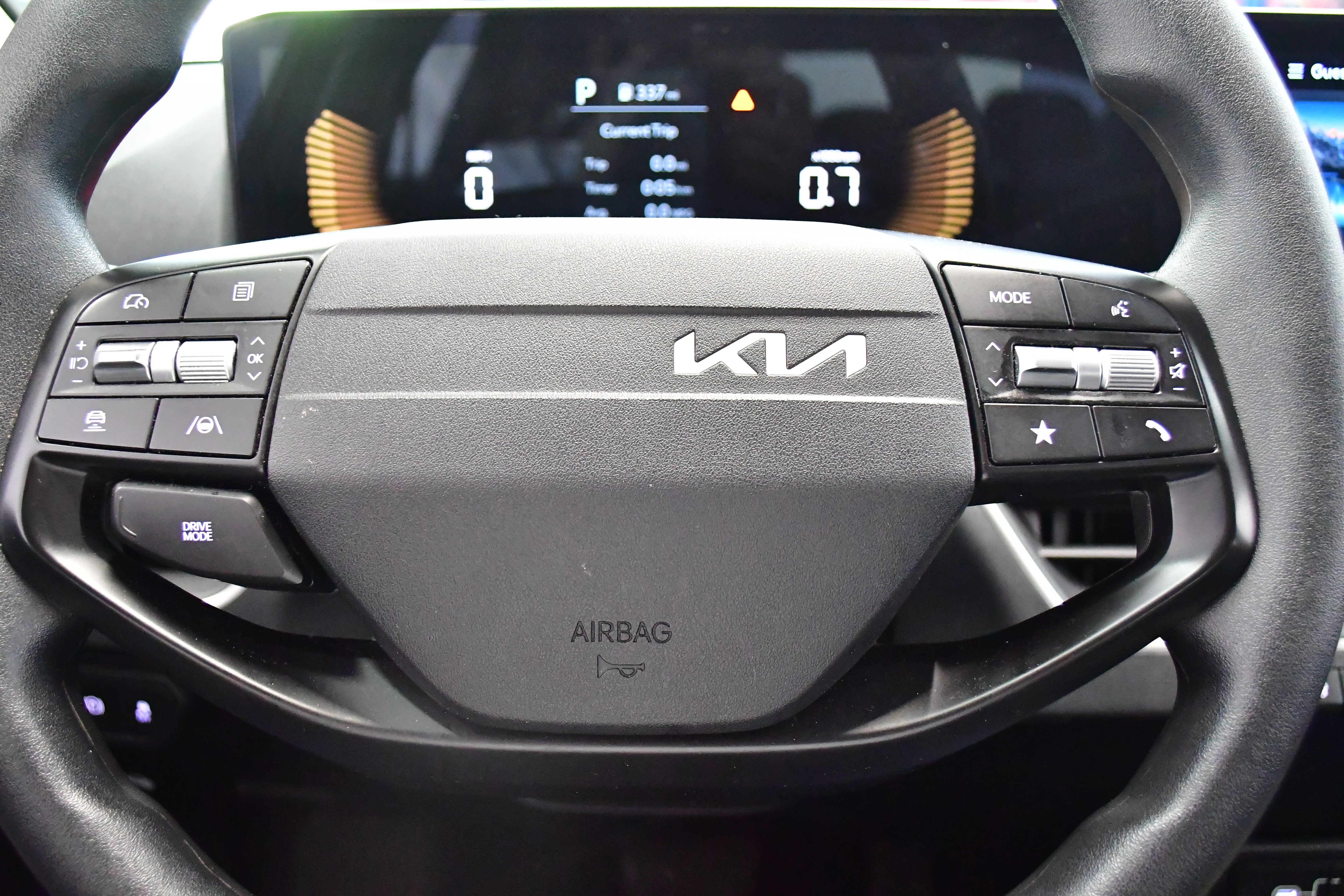Used 2025 Kia K4 FWD image 18
