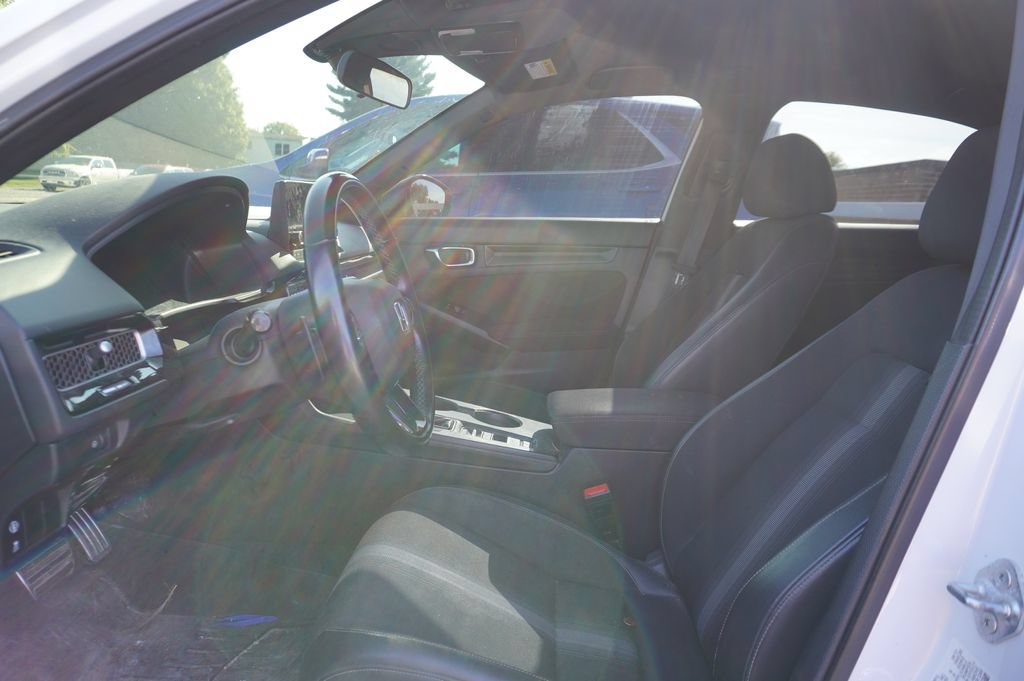 Used 2022 Honda Civic Sport image 2