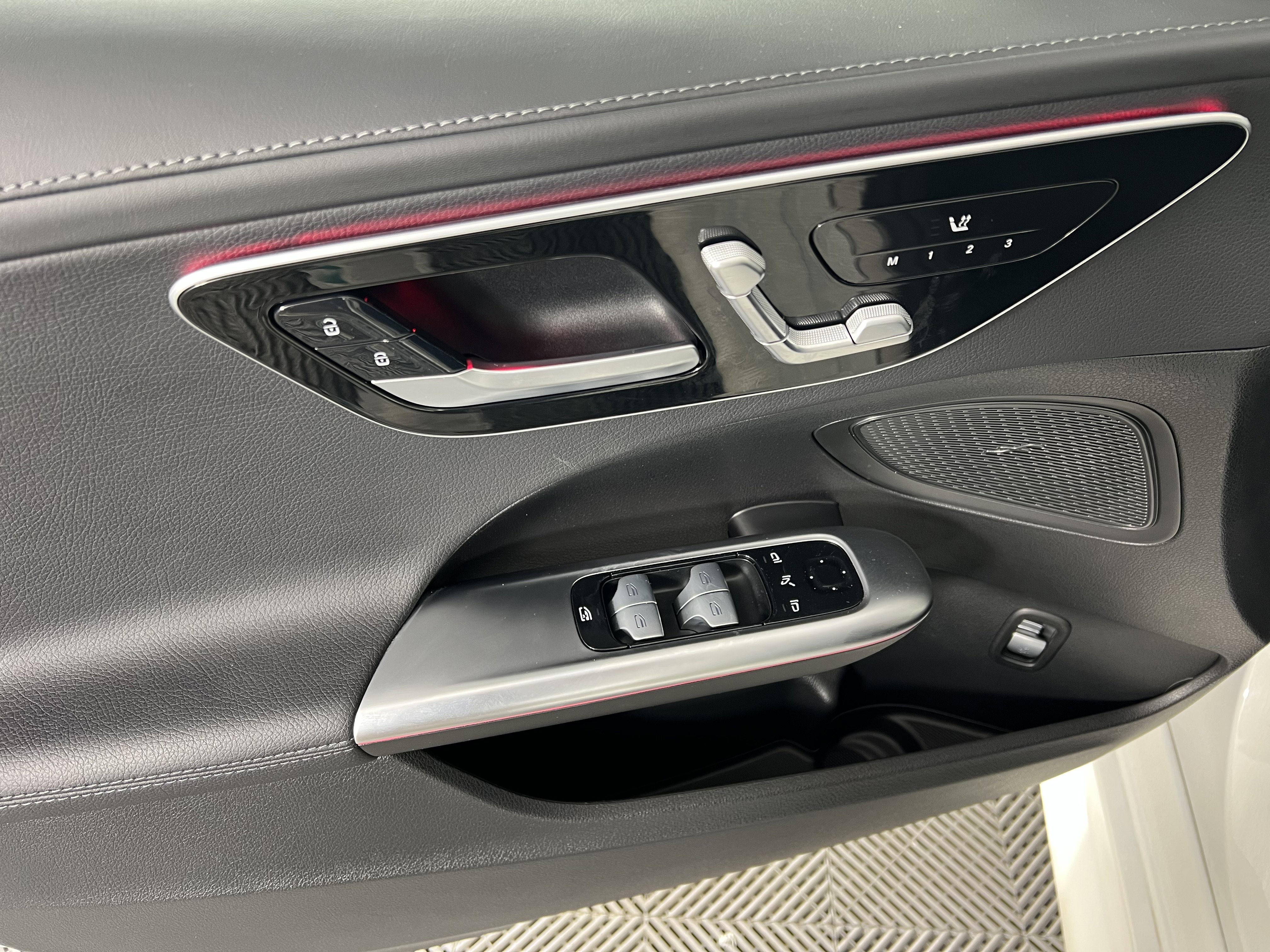 Certified 2022 Mercedes-Benz C 300 4MATIC Sedan image 18