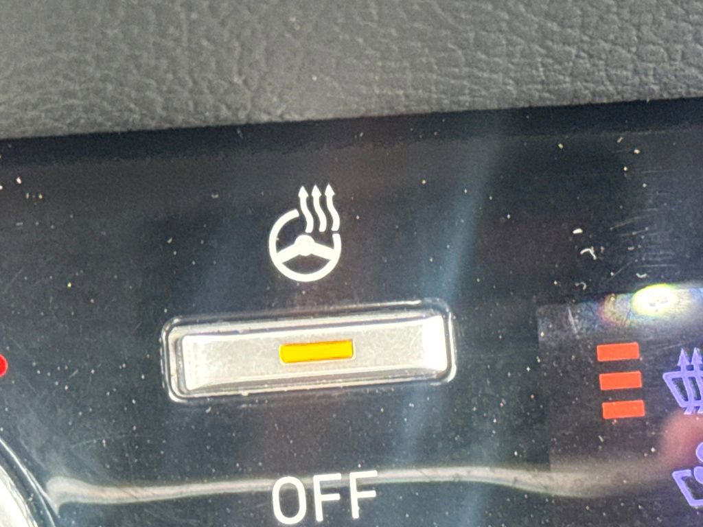 Used 2023 Hyundai Sonata Limited w/ Preferred Accessory Package image 43