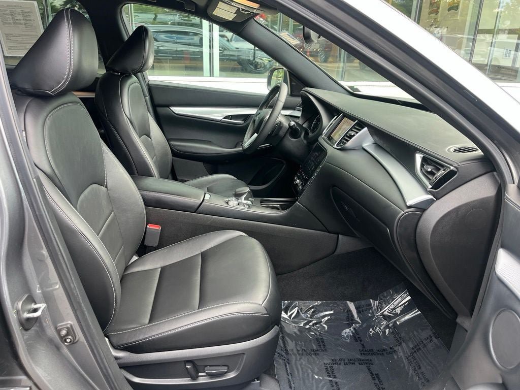 Used 2020 INFINITI QX50 Essential w/ Edition 30 Package AWD/4WD image 18