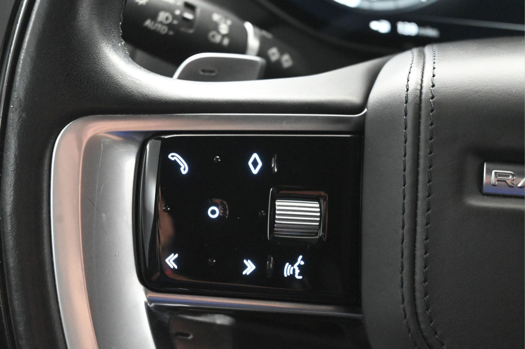 Used 2023 Land Rover Range Rover SE AWD/4WD image 18