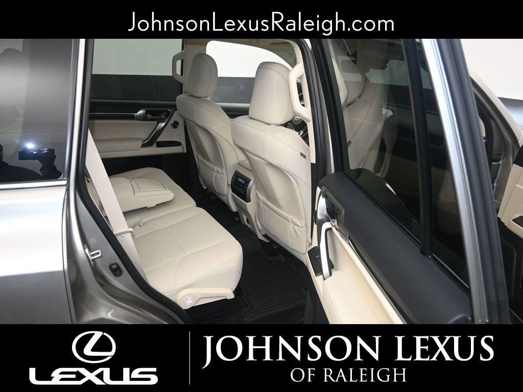 Used 2023 Lexus GX 460 Premium w/ Premium Plus Package AWD/4WD image 11