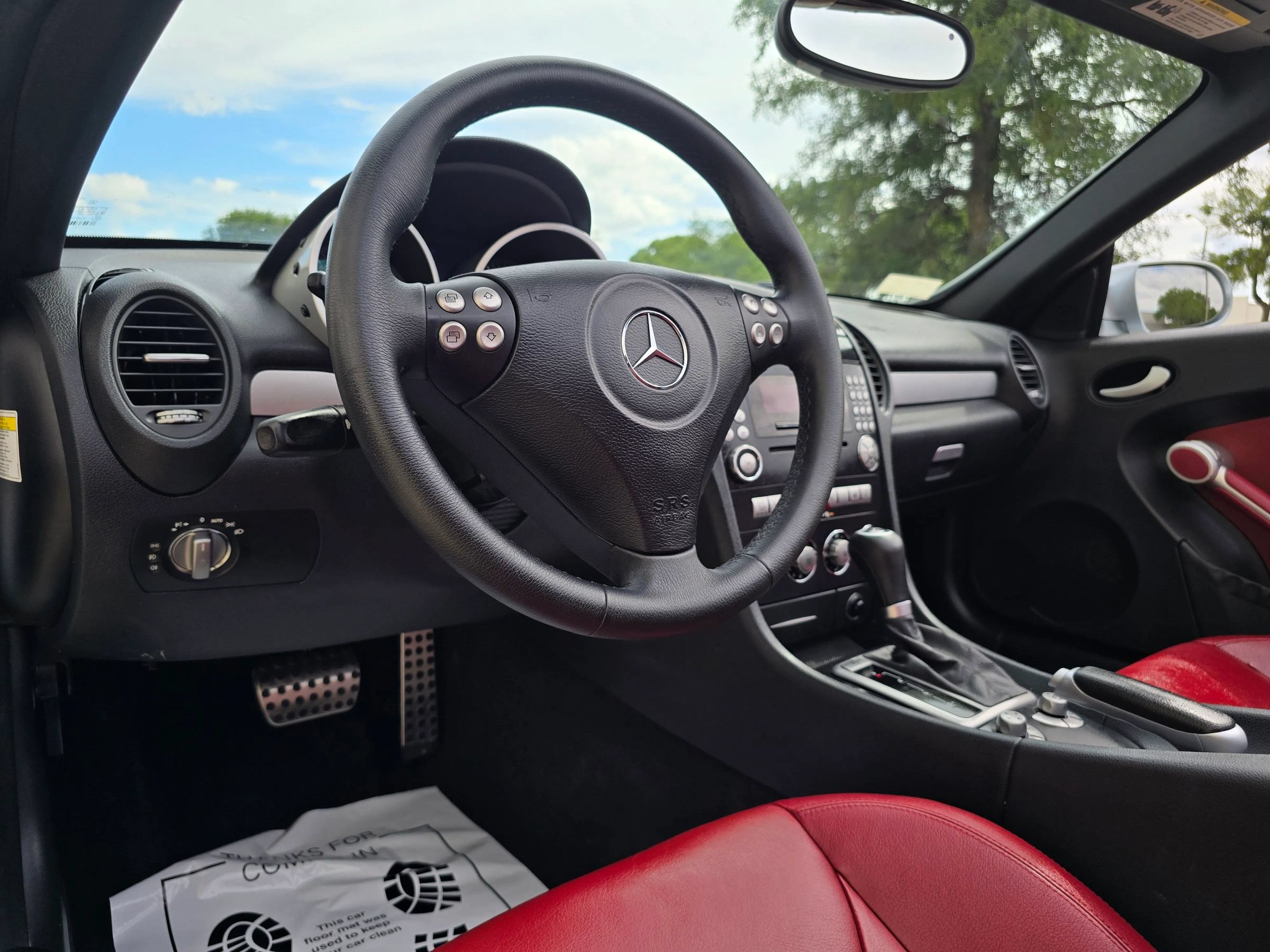 Used 2008 Mercedes-Benz SLK 350 image 31