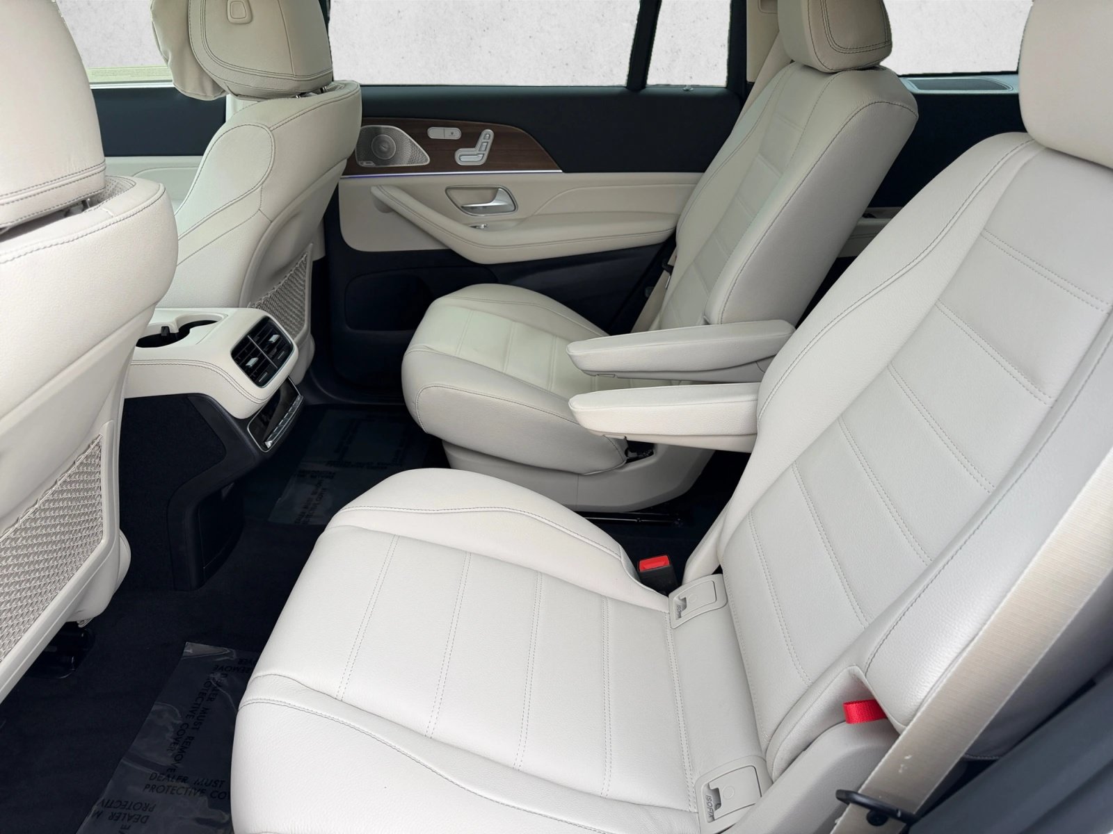 New 2026 Mercedes-Benz GLS 450 4MATIC image 17