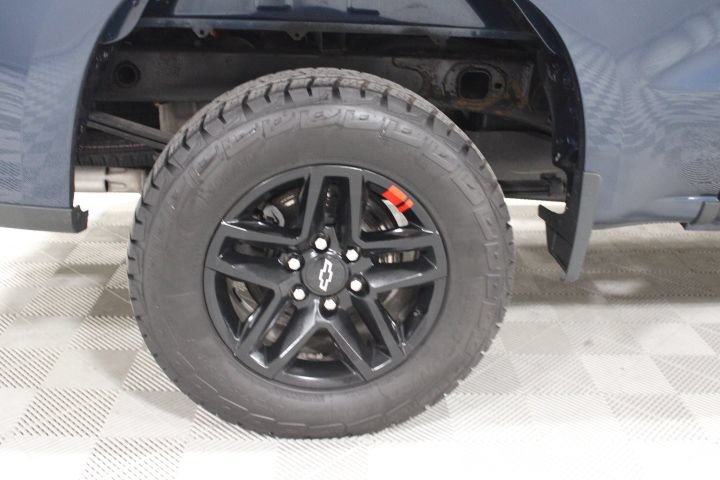 Used 2023 Chevrolet Silverado 1500 LT Trail Boss w/ Convenience Package II AWD/4WD image 44