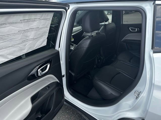 New 2025 Jeep Compass Limited image 29