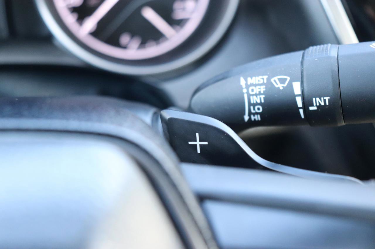 Used 2024 Toyota Camry SE image 28